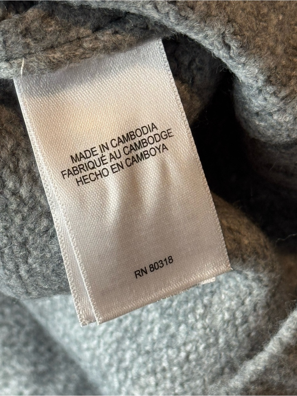 Lucky Brand Women's Rolling Stones Crewneck Sweater - Picture 9 of 12
